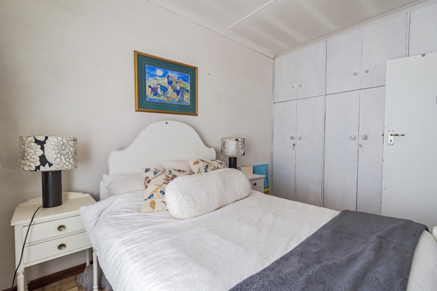 4 Bedroom Property for Sale in Yzerfontein Western Cape